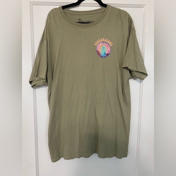 ⚡️ Yellowstone front & back graphic tee - Picture 2 of 4